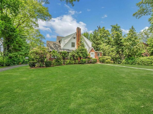 11 Oxford Road, White Plains NY 10605