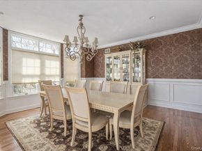 22 Turnberry Court, Dix Hills NY 11746
