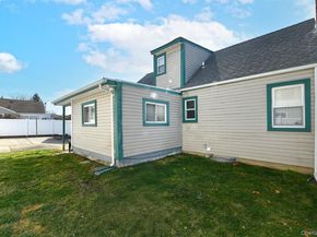 120 E Zoranne Drive, Farmingdale NY 11735