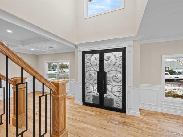 3860 Hudson Avenue, Seaford NY 11783