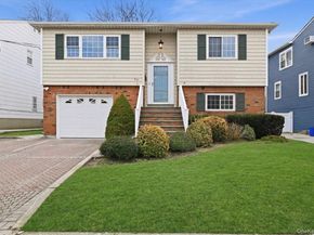 557 Southside Avenue, Freeport NY 11520