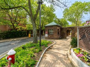 98 Pearsall Drive 1A, Mount Vernon NY 10552