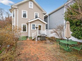 66 Cocks Lane, Locust Valley NY 11560