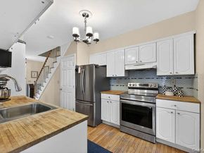 66 Cocks Lane, Locust Valley NY 11560