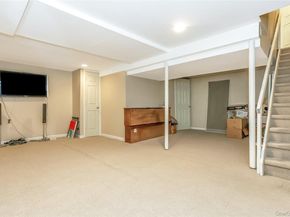 6 Manors Drive, Jericho NY 11753