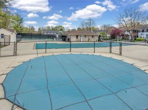 6 Manors Drive, Jericho NY 11753