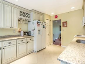 6 Manors Drive, Jericho NY 11753