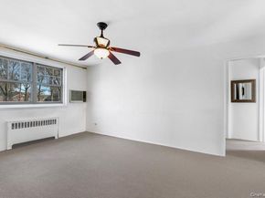 255-14 61st Ave 14, Little Neck NY 11362