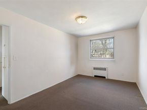 255-14 61st Ave 14, Little Neck NY 11362