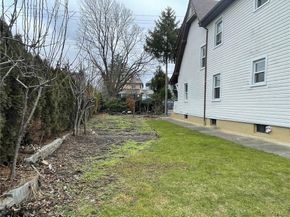 56 Stephenson Boulevard, New Rochelle NY 10801