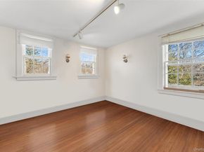 2 Oakwood Place, Scarsdale NY 10583