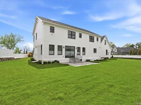20 Hilltop Drive, Port Chester NY 10573