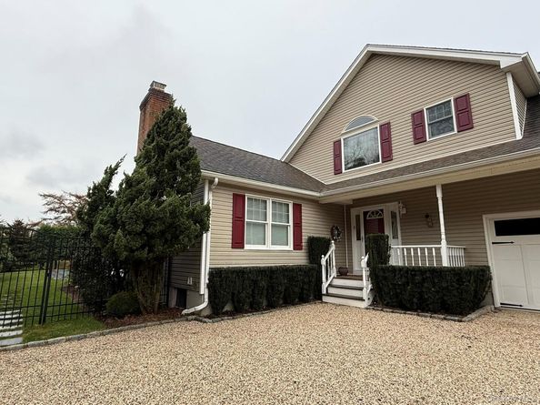 980 The Greenway, East Marion NY 11939