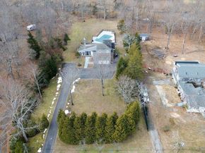 4 Monte Lane, Center Moriches NY 11934