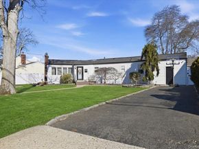 17 Hawthorne Street, Massapequa NY 11758