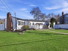 17 Hawthorne Street, Massapequa NY 11758