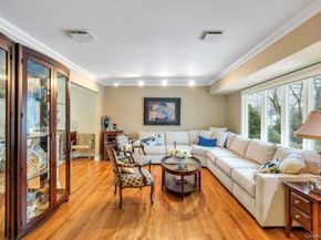 19 Spyglass Lane, East Setauket NY 11733