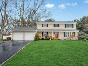 19 Spyglass Lane, East Setauket NY 11733