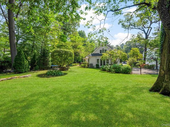 584 Forest Avenue, New Rochelle NY 10804