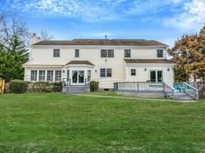 10 Ashley Loop, Northport NY 11768