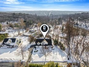 10 Ashley Loop, Northport NY 11768
