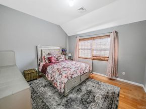 10 Ashley Loop, Northport NY 11768