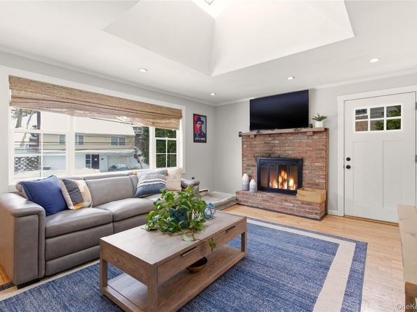 58 Oakdale Road, Centerport NY 11721