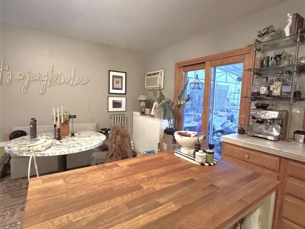 396 Graham Avenue, Brooklyn NY 11211