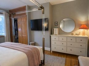 396 Graham Avenue, Brooklyn NY 11211