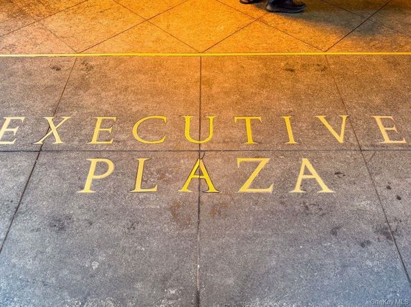 150 W 51st Street 2121, New York (Manhattan) NY 10019