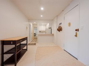 410 E Broadway E 5R, Long Beach NY 11561