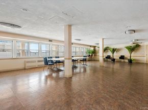 410 E Broadway E 5R, Long Beach NY 11561