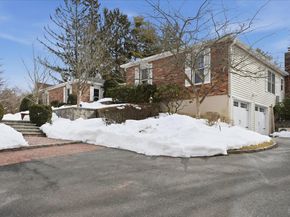 16 Daniel Lane, Dix Hills NY 11746