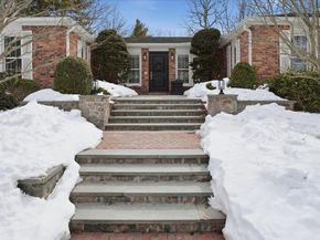 16 Daniel Lane, Dix Hills NY 11746