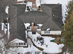 16 Daniel Lane, Dix Hills NY 11746