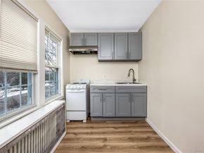 97 Berry Street, Lindenhurst NY 11757