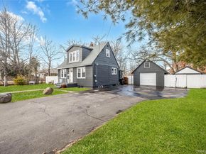 97 Berry Street, Lindenhurst NY 11757