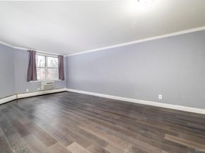 30 Daley Place 136, Lynbrook NY 11563