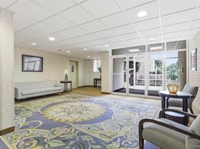 30 Daley Place 136, Lynbrook NY 11563