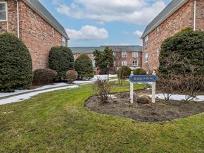 30 Daley Place 136, Lynbrook NY 11563