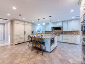 18 Robin Way, Great Neck NY 11021