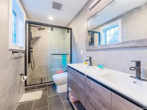 18 Robin Way, Great Neck NY 11021