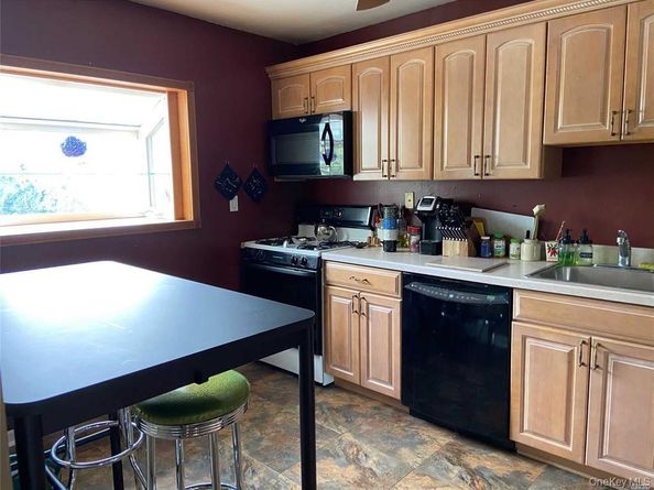 2861 Terrell Avenue, Oceanside NY 11572