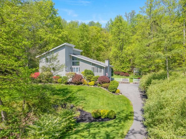 49 Chester Court, Cortlandt Manor NY 10567