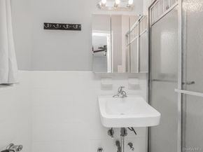 525 W 236th Street 6H, Bronx NY 10463