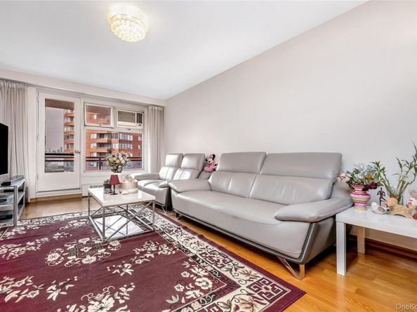 97-40 62nd Drive 9D, Rego Park NY 11374