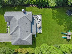 11 Mayflower Road, Scarsdale NY 10583