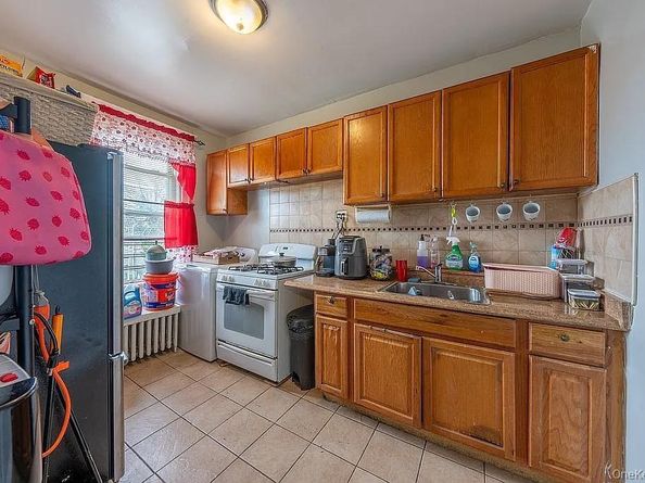 97-29 88th Street Street, Ozone Park NY 11416