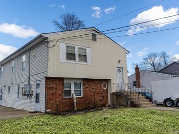 39 Brooklyn Avenue