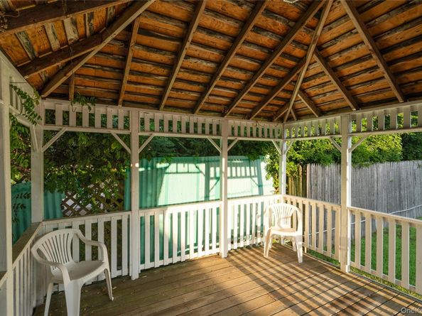 174 Delaware Avenue, Freeport NY 11520
